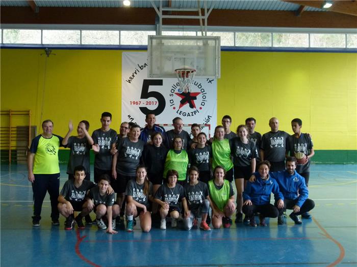 baloncesto 2fc113b1-0ec1-4c3f-a0d5-f46ced6952fb